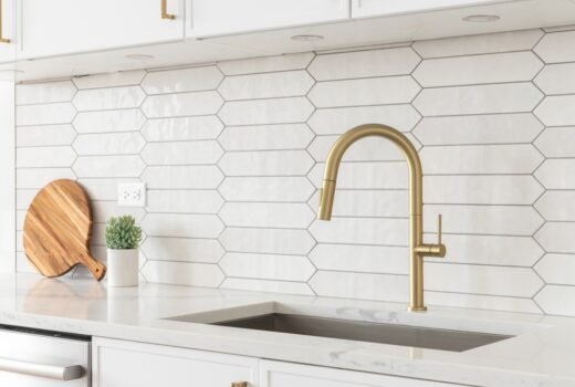 Choosing the Right Backsplash for Your Florida Kitchen